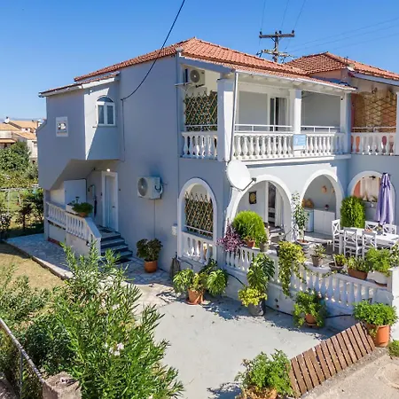 Donna'S Luxury Home In Kassiopi With Pool 300M To Sea *