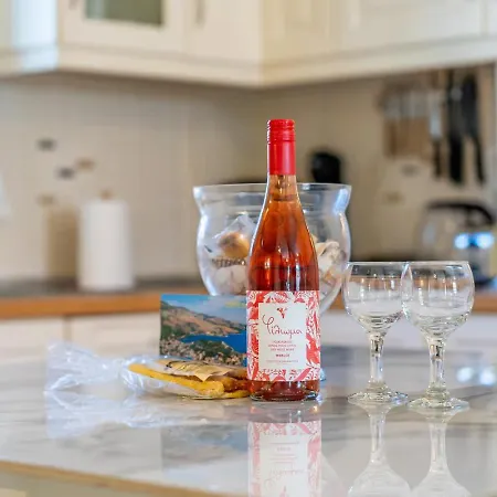 Donna's Luxury In 300m From The Sea