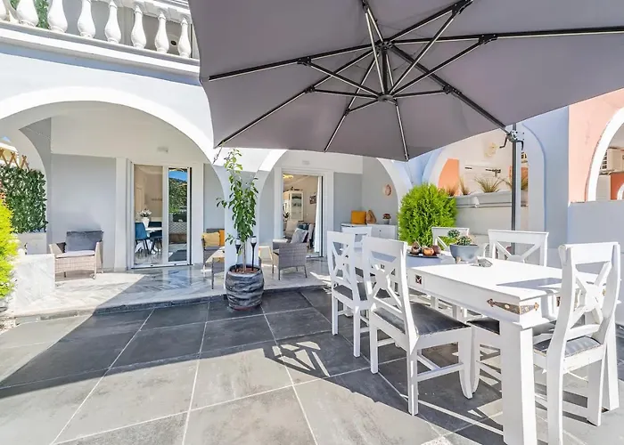 Donna's Luxury In 300m From The Sea بيت للعطل كاسيوبي