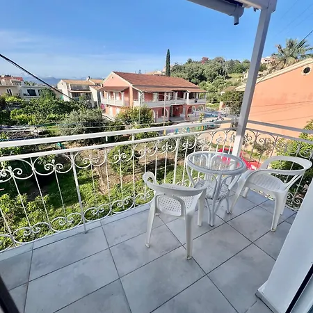 Luxury Family In The Center Of Kassiopi