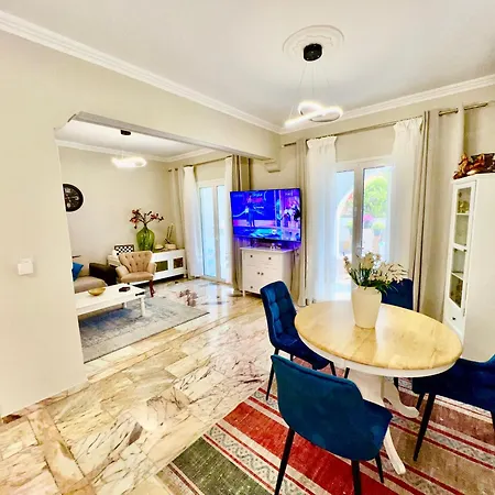 Holiday home Luxury Family In The Center Of Kassiopi