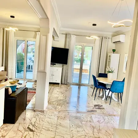 Holiday home Luxury Family In The Center Of Kassiopi