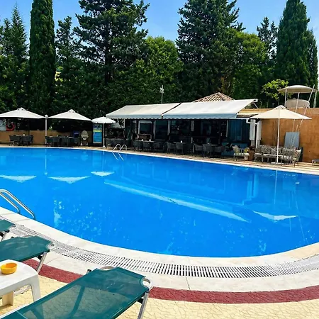 Donna's Luxury In With Pool 300m To Sea Ferienhaus